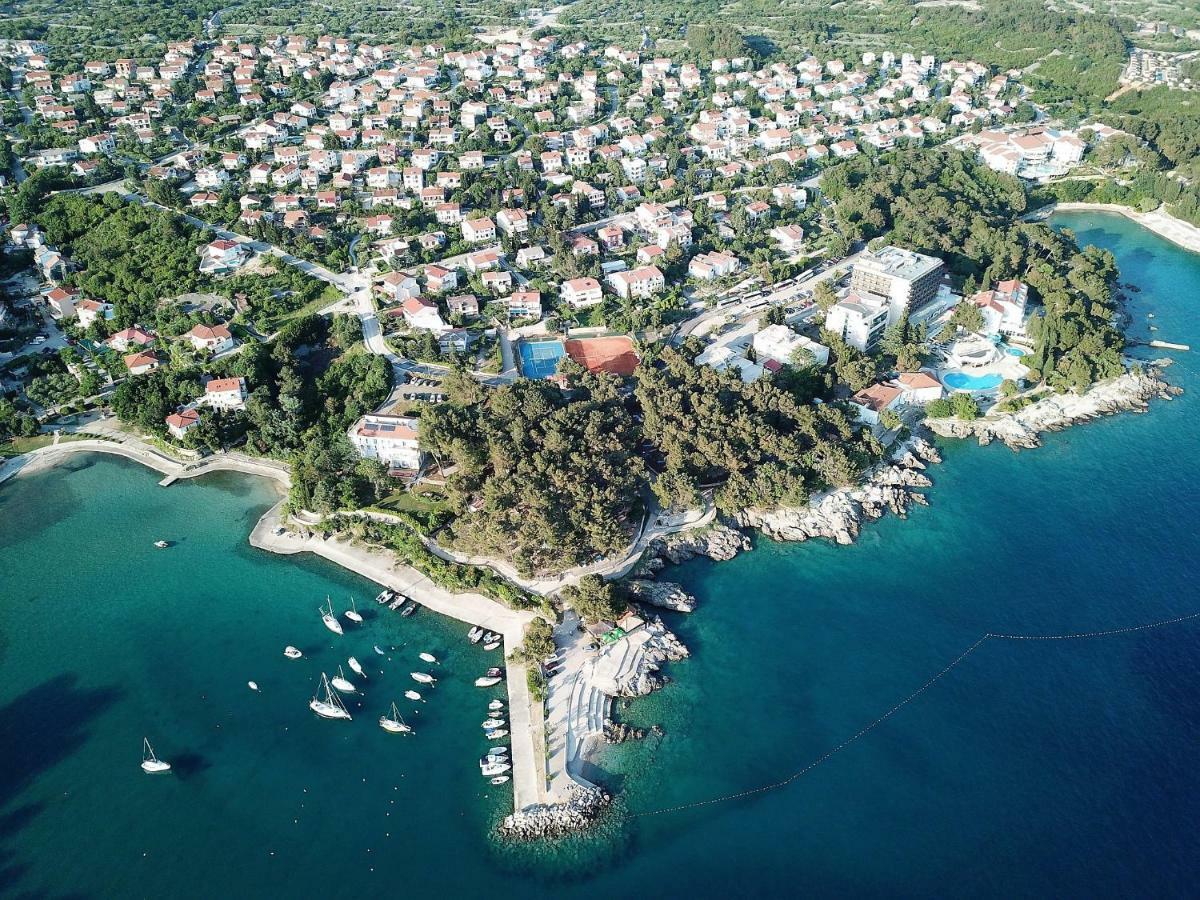 Apartments Vall Krk Town Exterior photo