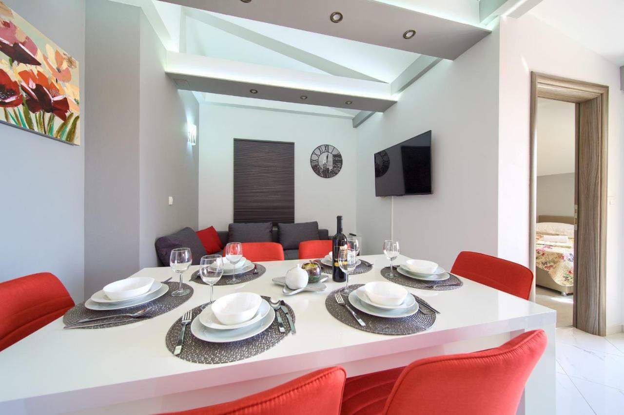 Apartments Vall Krk Town Exterior photo