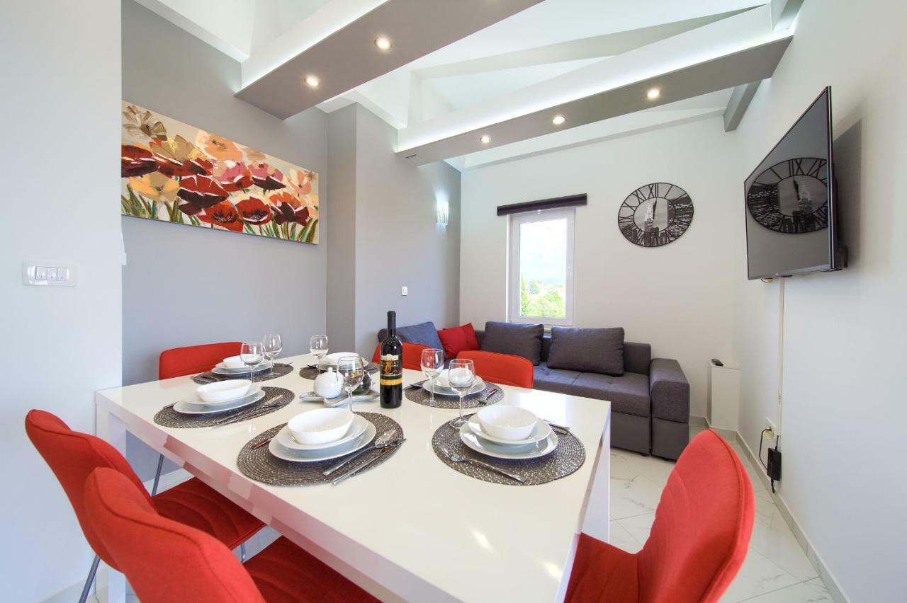 Apartments Vall Krk Town Exterior photo
